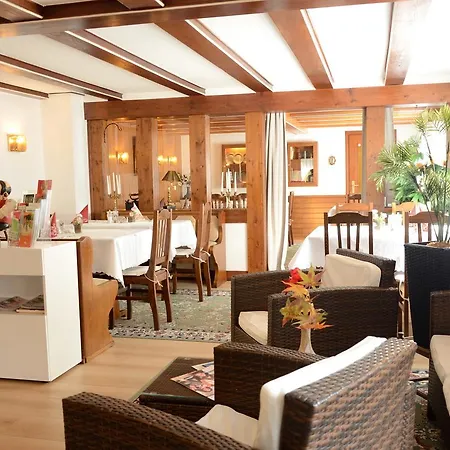 Und Restaurant Haus Steffens Hotel 3*