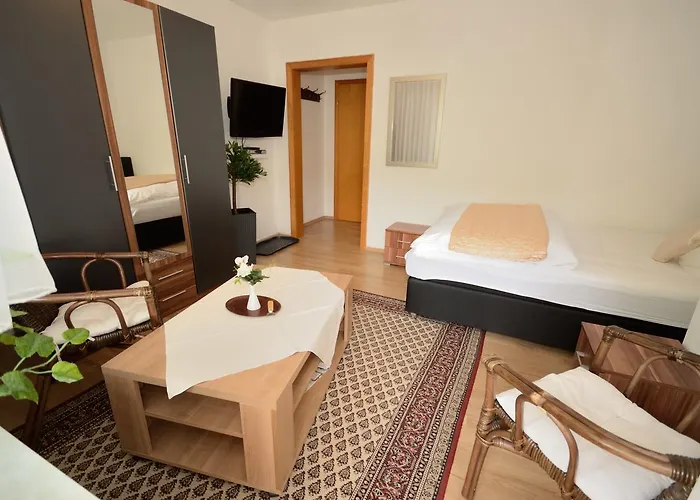 Und Restaurant Haus Steffens 3*